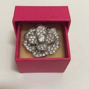 NWT MACY'S Silver Flower Ring